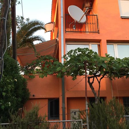 אוטייהא Holiday Home Orange מראה חיצוני תמונה